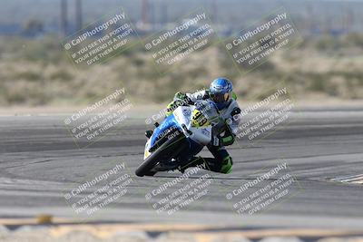 media/Jan-15-2026-Racers Edge (Thu) [[dfebeb70ab]]/3-B Group/Session 2 (Turn 11)/